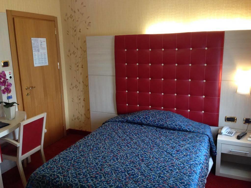 Hotel Vela D'Oro Dependence Bardolino Eksteriør billede